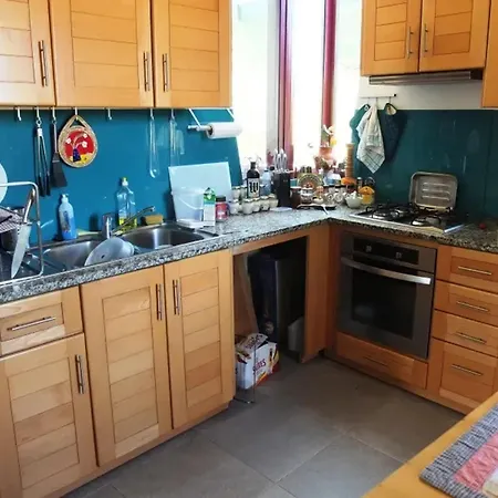 Spacious House In With Stunning Mountain Views, 150 M² Apartman Seia