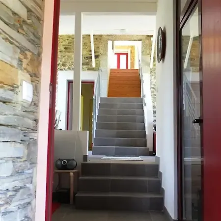 Διαμέρισμα Spacious House In With Stunning Mountain Views, 150 M² Seia