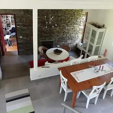 Spacious House In With Stunning Mountain Views, 150 M²