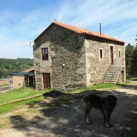 Spacious House In With Stunning Mountain Views, 150 M² * Seia