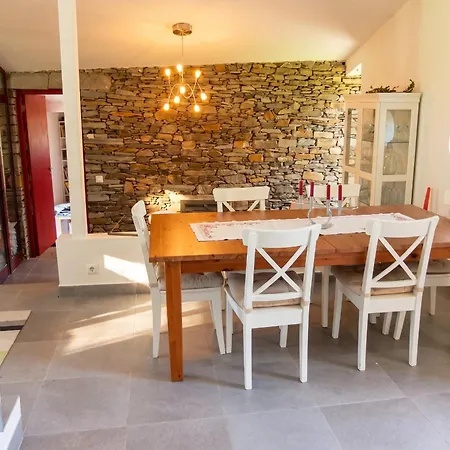Appartement Spacious House In With Stunning Mountain Views, 150 M² Seia