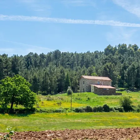 Spacious House In With Stunning Mountain Views, 150 M² * Seia