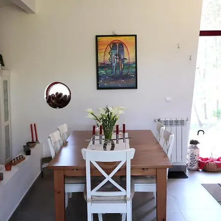 Spacious House In With Stunning Mountain Views, 150 M² Seia