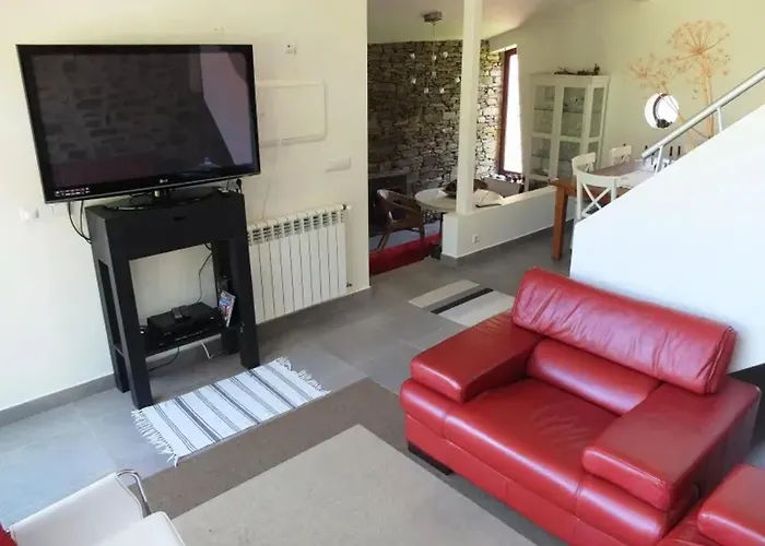 Spacious House In With Stunning Mountain Views, 150 M² Lejlighed Seia